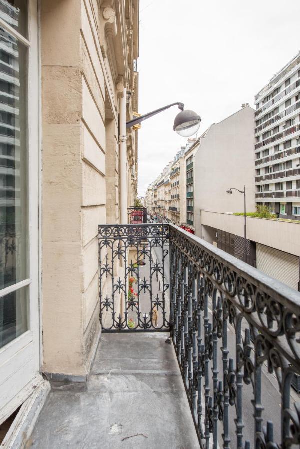 2 Bedroom Appartement Near Tour Eiffel & Trocadero Paris Exterior photo